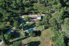 Villa au calme dans le Luberon avec piscine